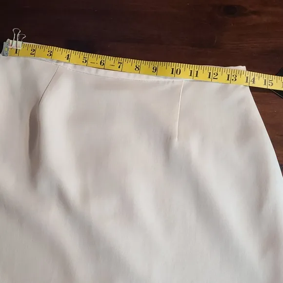 NWT JOSEPHINE CHAUS SKIRT
