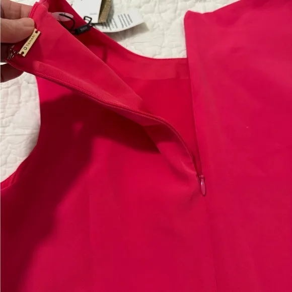 NWT Tahari Fuchsia Pink Sheath style Dress. Size 8. Midi