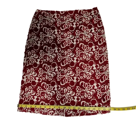 NWT Talbots Size 6 Pencil Skirt Red &amp; White Crochet Floral Overlay Red Lined