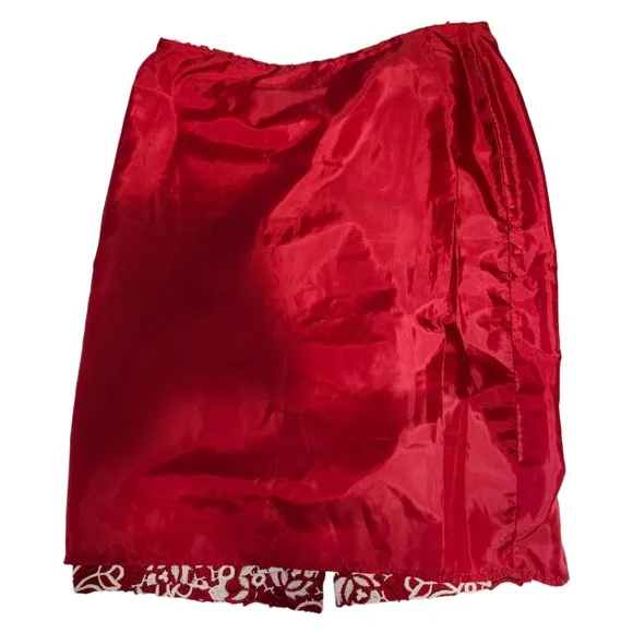 NWT Talbots Size 6 Pencil Skirt Red &amp; White Crochet Floral Overlay Red Lined