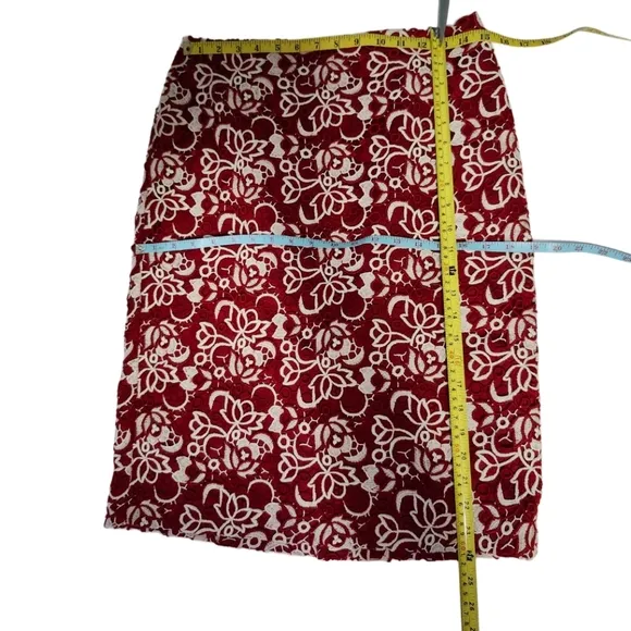 NWT Talbots Size 6 Pencil Skirt Red &amp; White Crochet Floral Overlay Red Lined