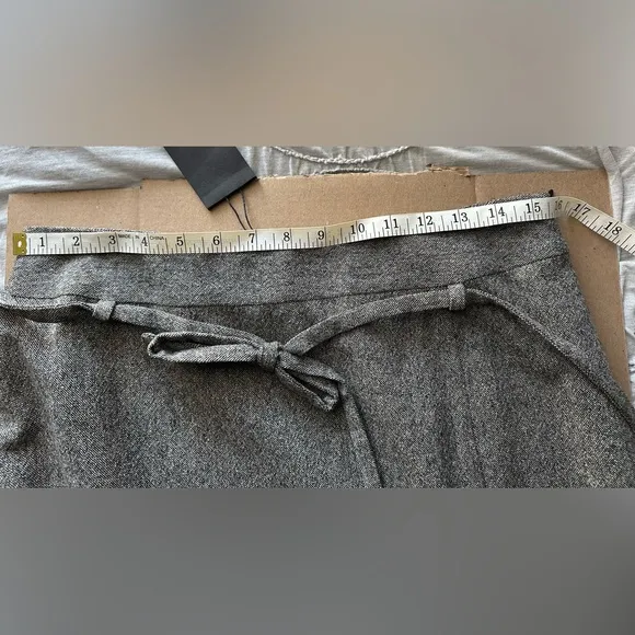 NWT Tombolini Wool Pencil skirt - Made in Italy- Size 46
