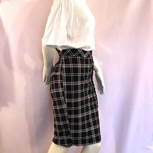 NWT Torrid Pencil Skirt