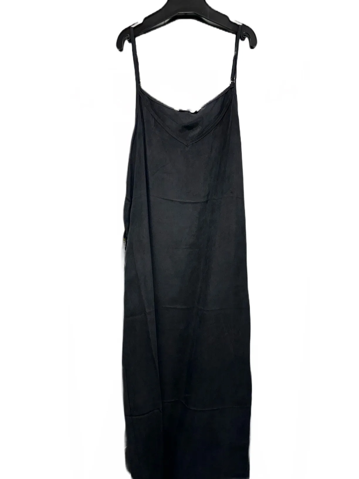 Point Brushed A-Line Slip Dress in Black