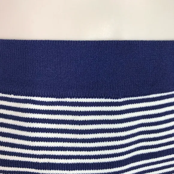 ROMEO   JULIET COUTURE Knit Navy &amp; White Horizontal Stripes Pencil Skirt Size M