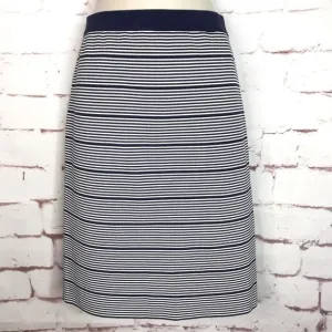 ROMEO   JULIET COUTURE Knit Navy &amp; White Horizontal Stripes Pencil Skirt Size M