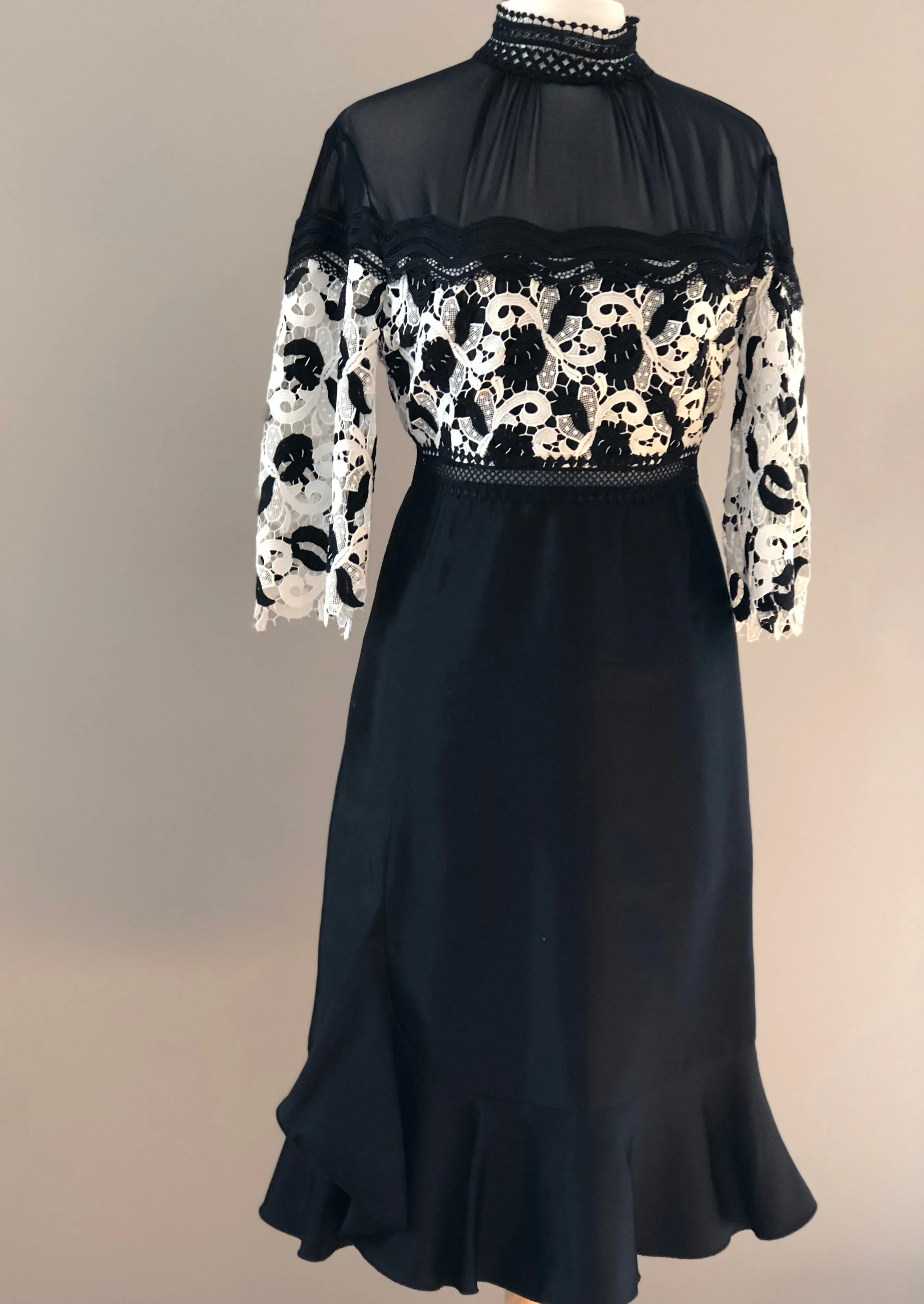 RR • Lace and Satin Black and white dress