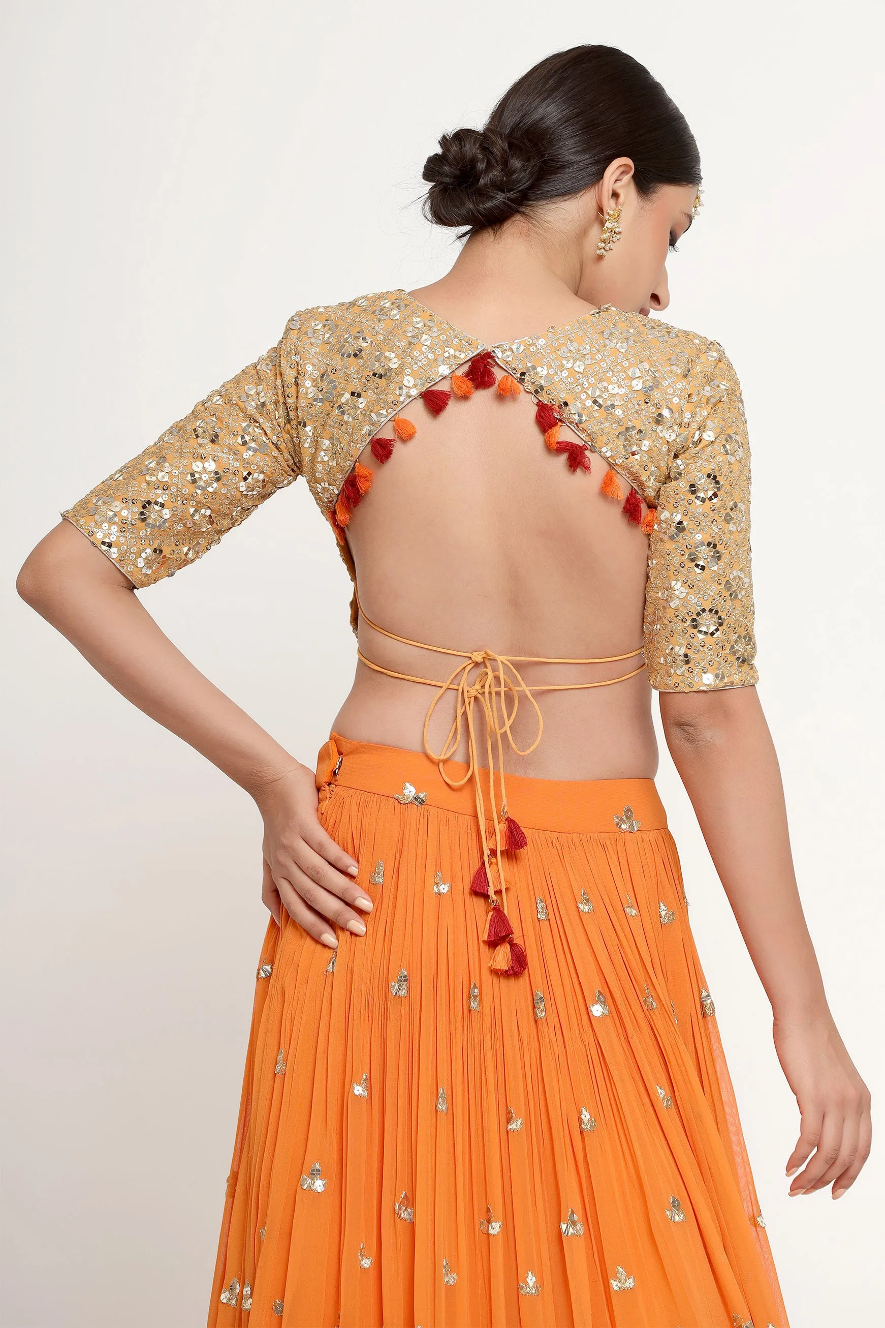 Ruhi Lehenga