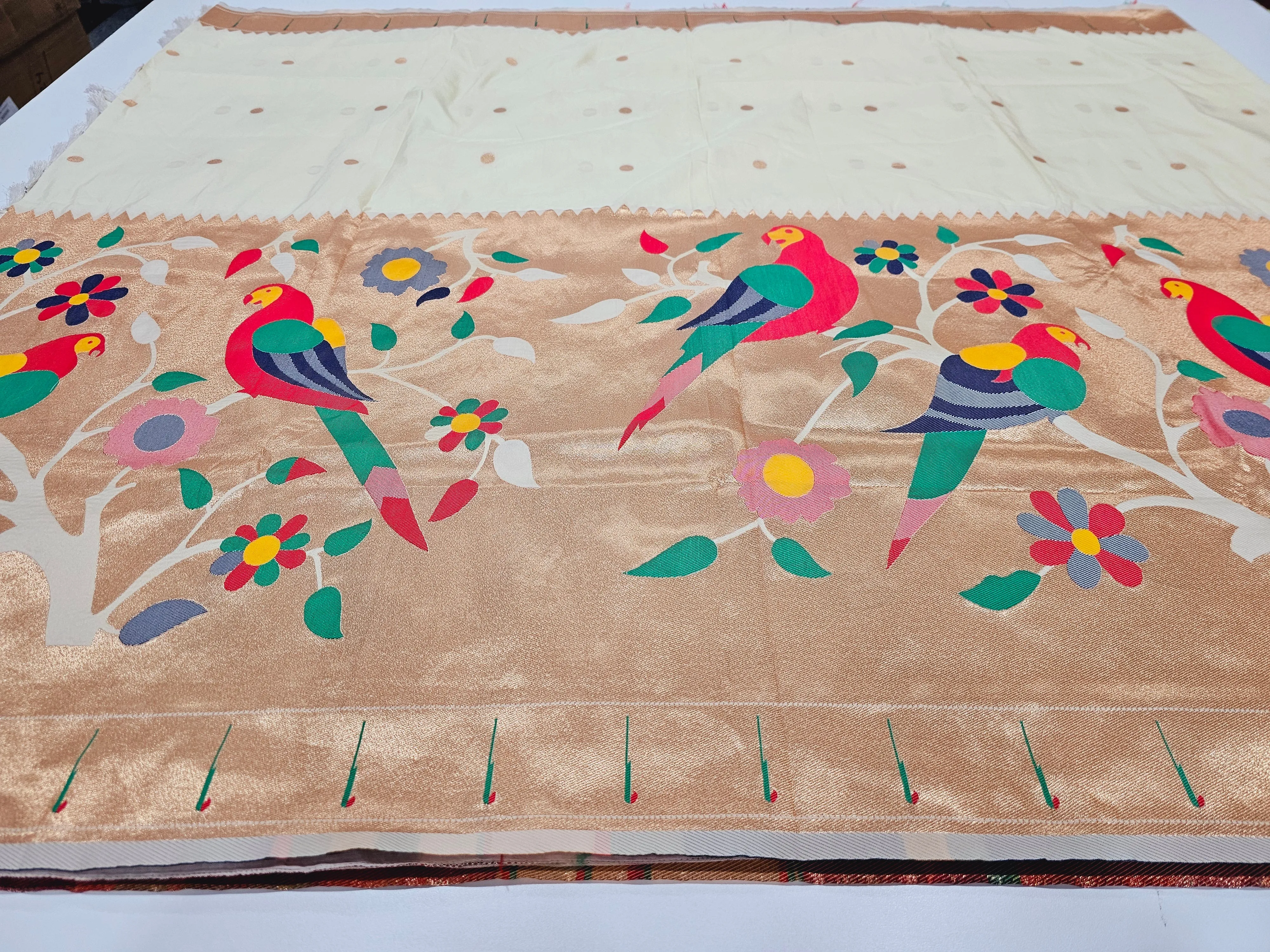 Semi Banaras Paithani saree
