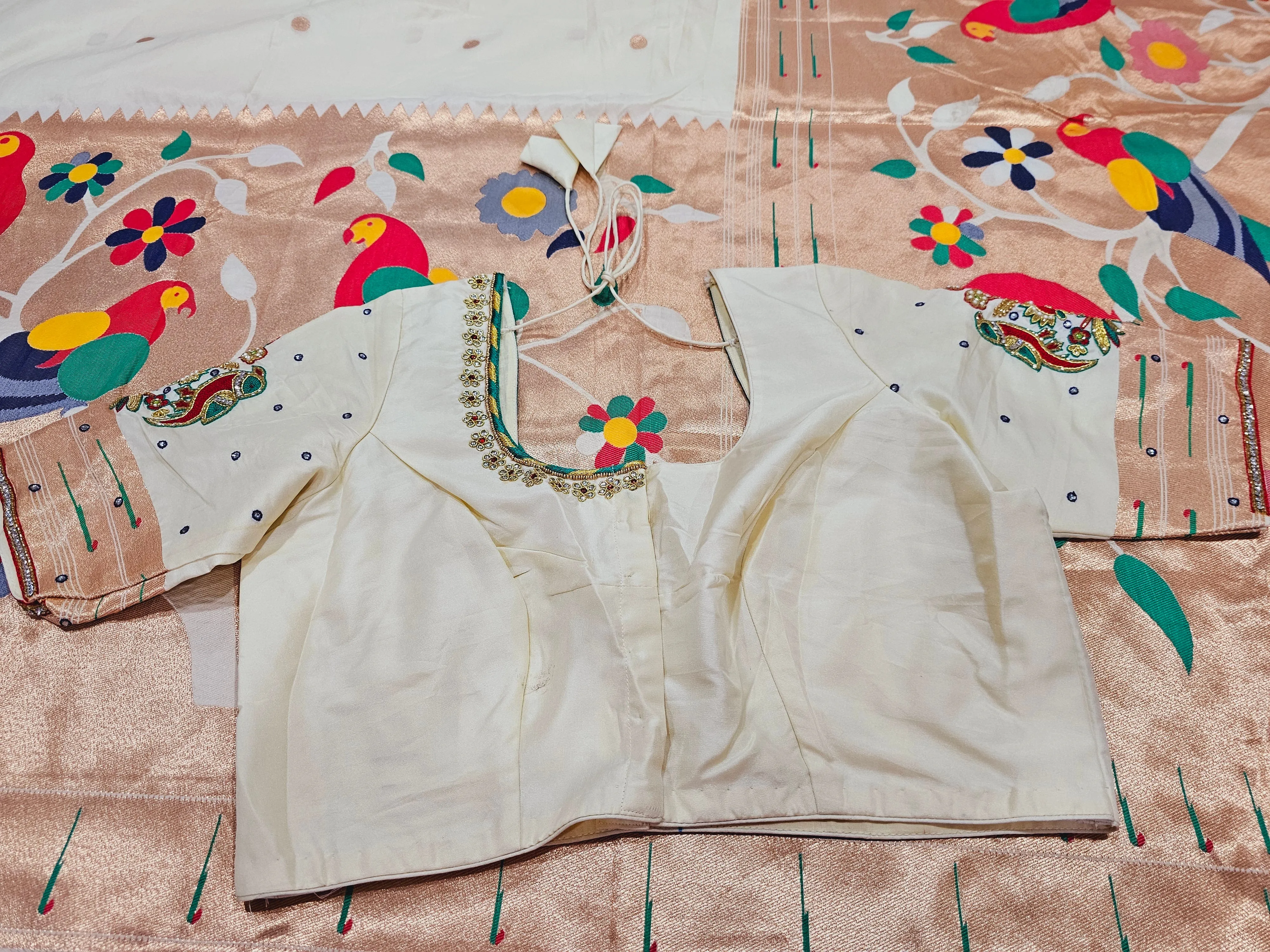 Semi Banaras Paithani saree
