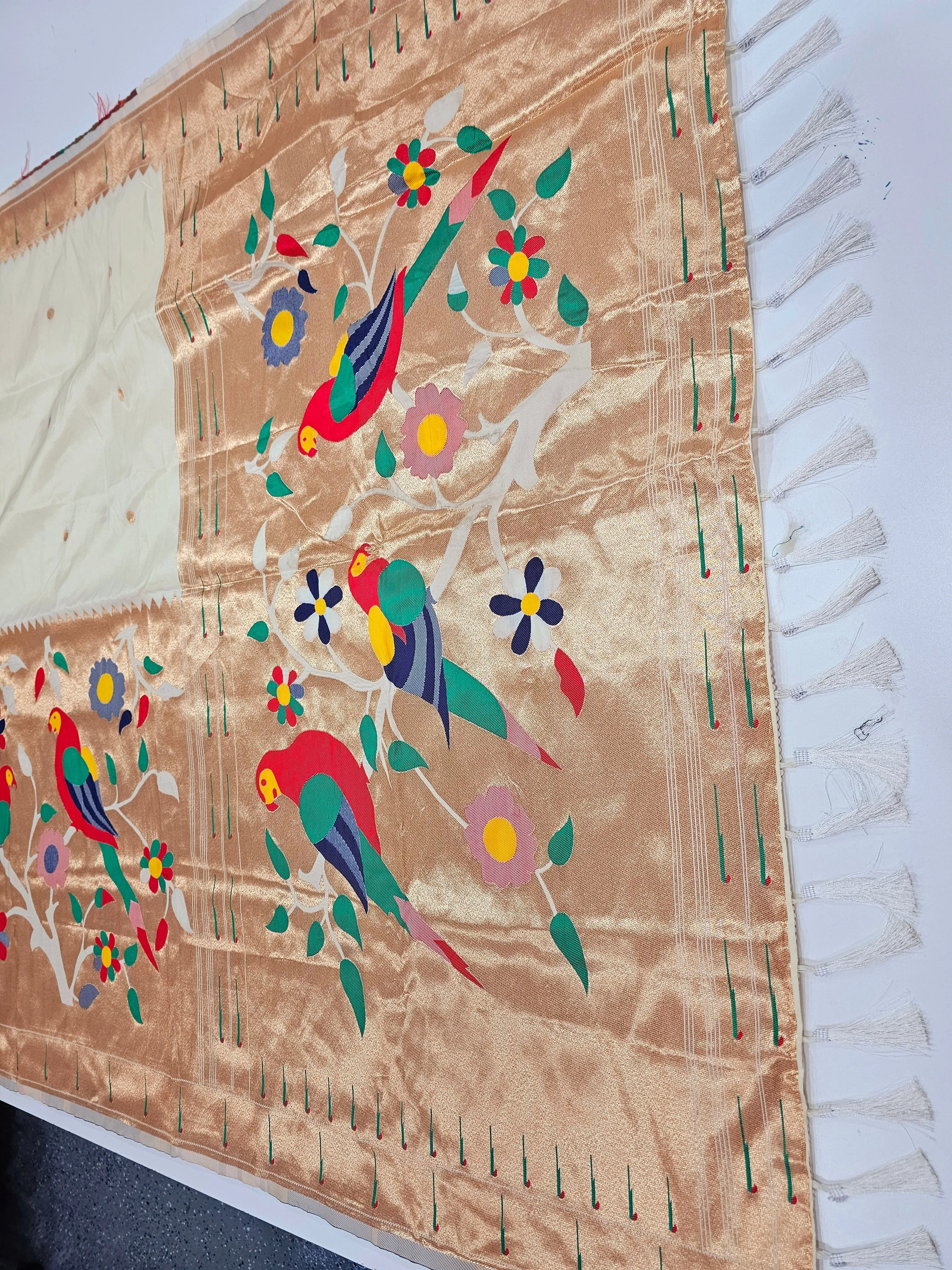 Semi Banaras Paithani saree