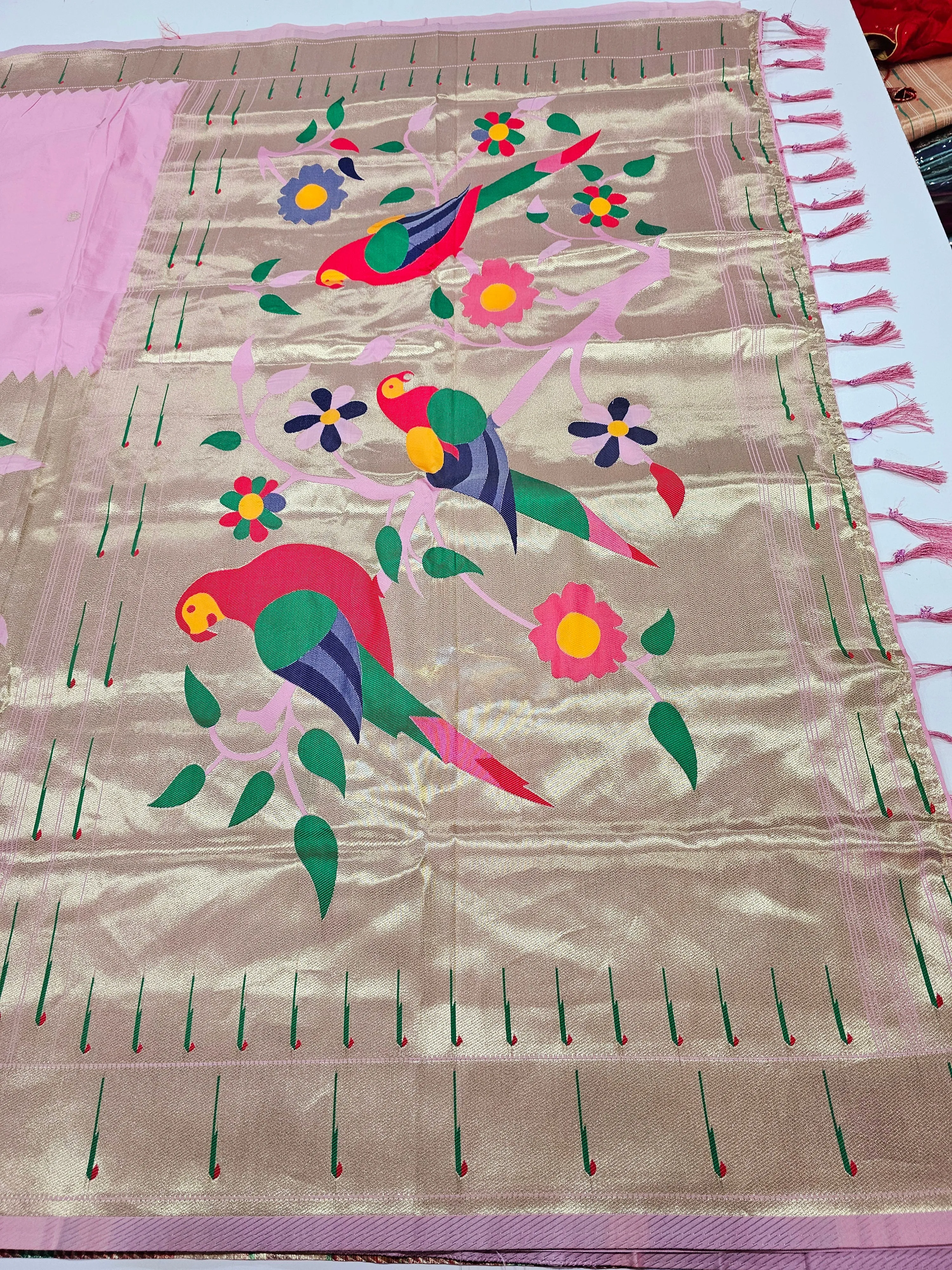 Semi Banaras Paithani saree