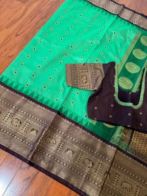 Semi Gadwal Pattu saree