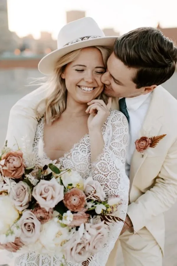 Sheath V-neck Long Sleeves Lace Wedding Dress With Short Train, MW1047