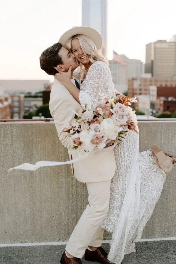 Sheath V-neck Long Sleeves Lace Wedding Dress With Short Train, MW1047