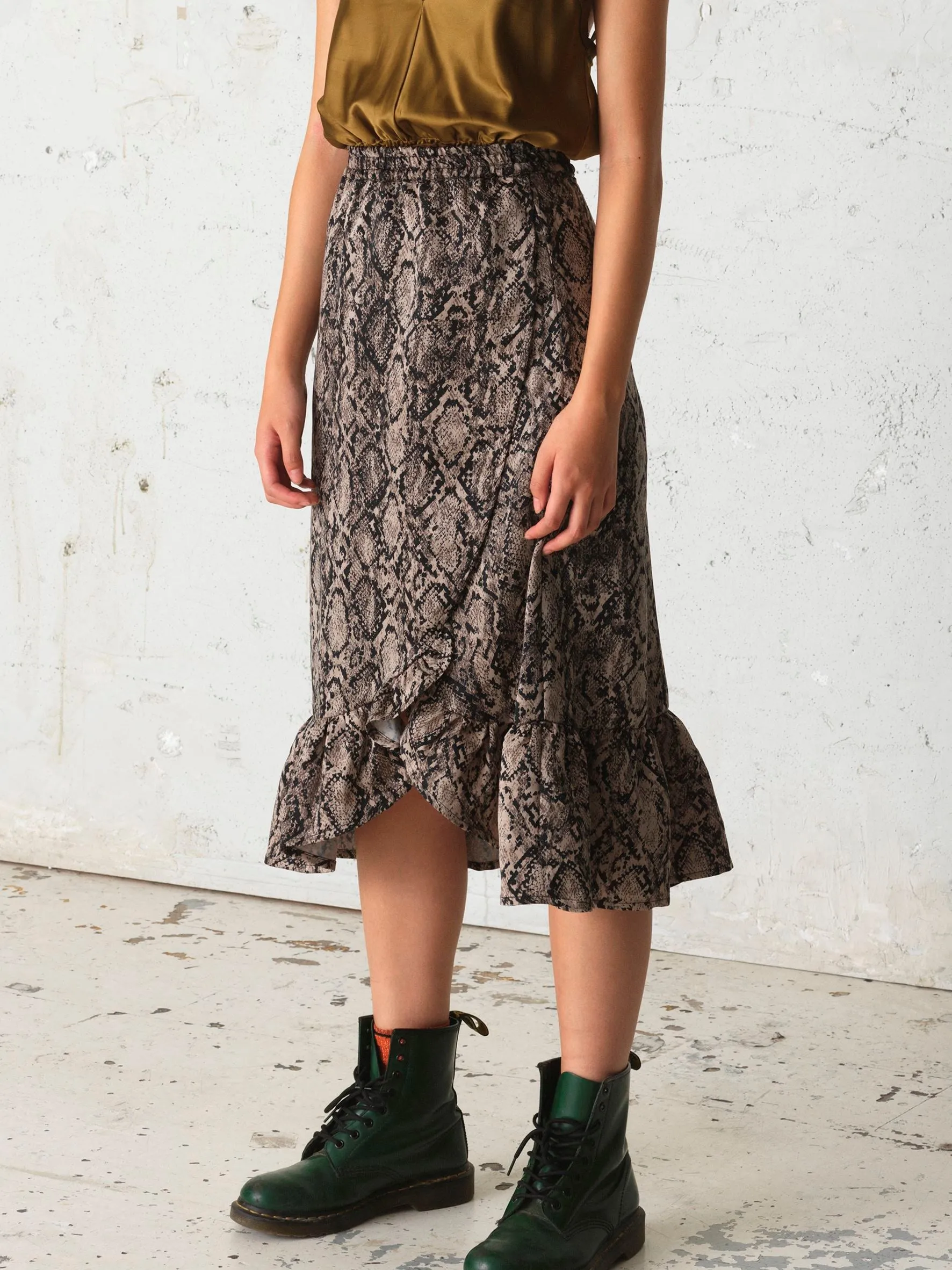 Snakey Chleo Skirt