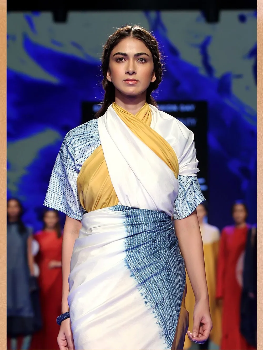 Studio Medium   I   Colour Blocked Silk Saree Shibori Pallav