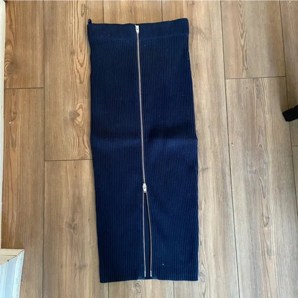 T By Alexander Wang Zip-Front Ribbed Midi Pencil Skirt in Blue