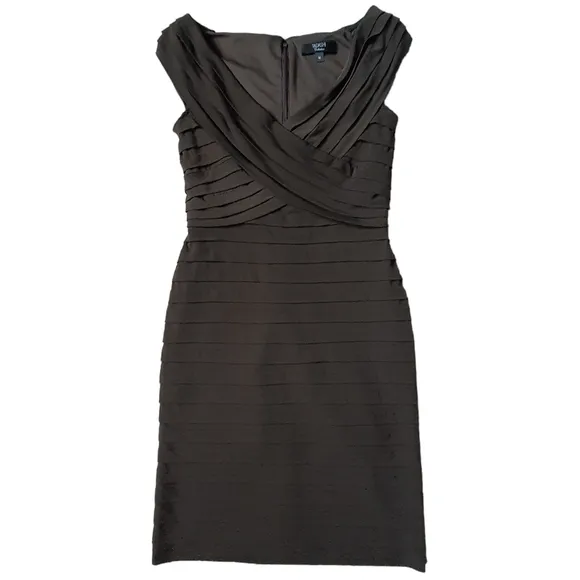 Tadashi Sleeveless Layered Sheath Dress Stretchy Medium Vneck Brown
