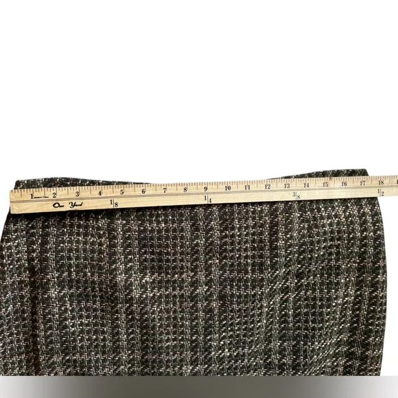 TAHARI ASL Brown/Green Boucle Woven Pencil Skirt - Size 14