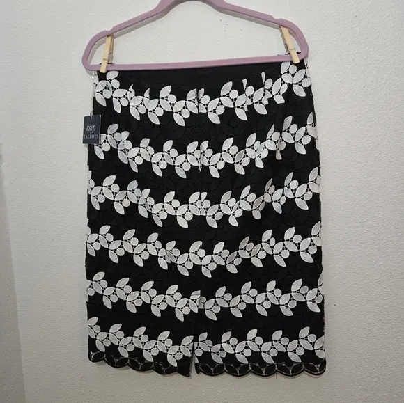 Talbots Lace NWT Dot &amp; Floral Pencil Skirt 12P