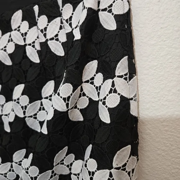 Talbots Lace NWT Dot &amp; Floral Pencil Skirt 12P