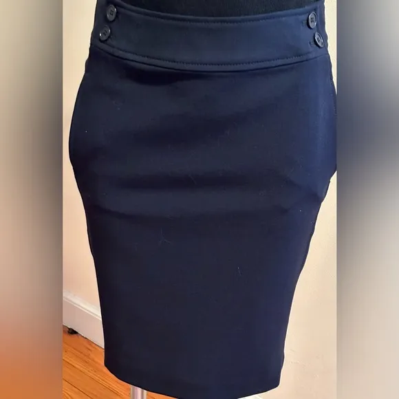 Talbots NWT Navy Blue Midi Pencil Skirt Zipper In Back SZ 2P 2 Pockets