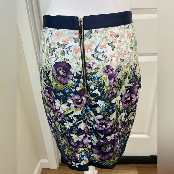 Ted Baker Entangled Enchanted navy floral pencil skirt Size 2 EUC
