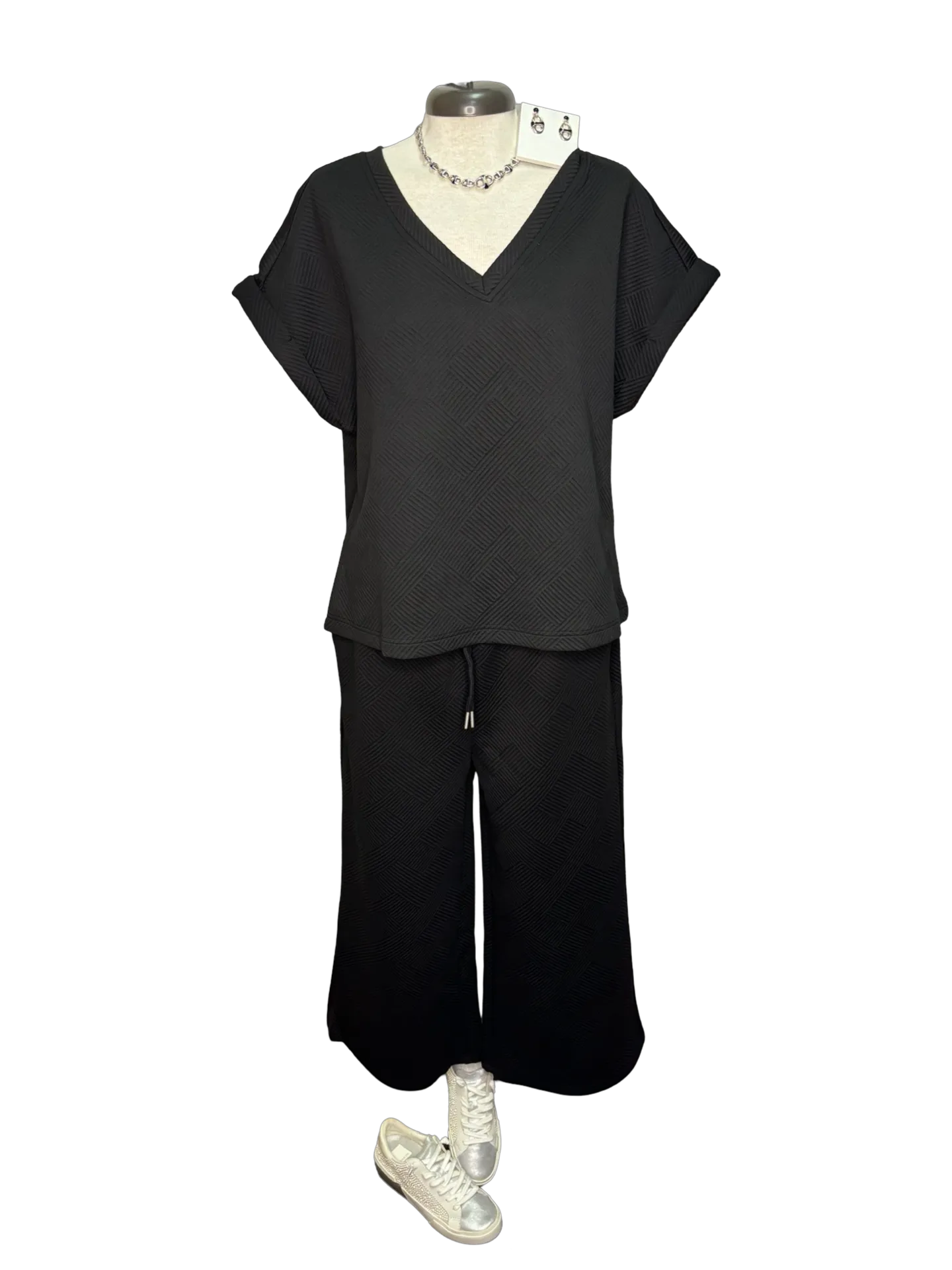 Textured Straight Leg Crop Pant Black