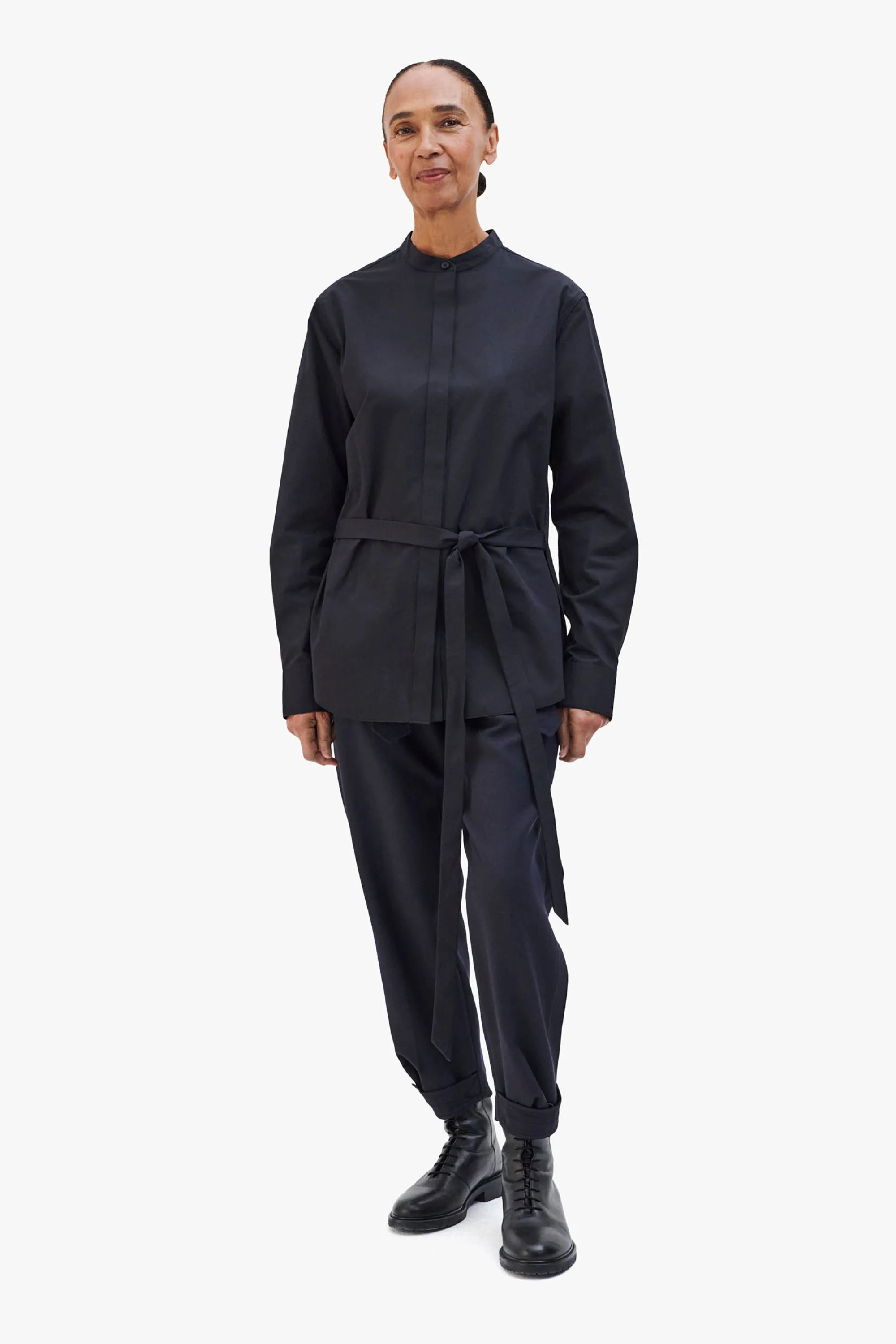 The Essential Shirt - Black