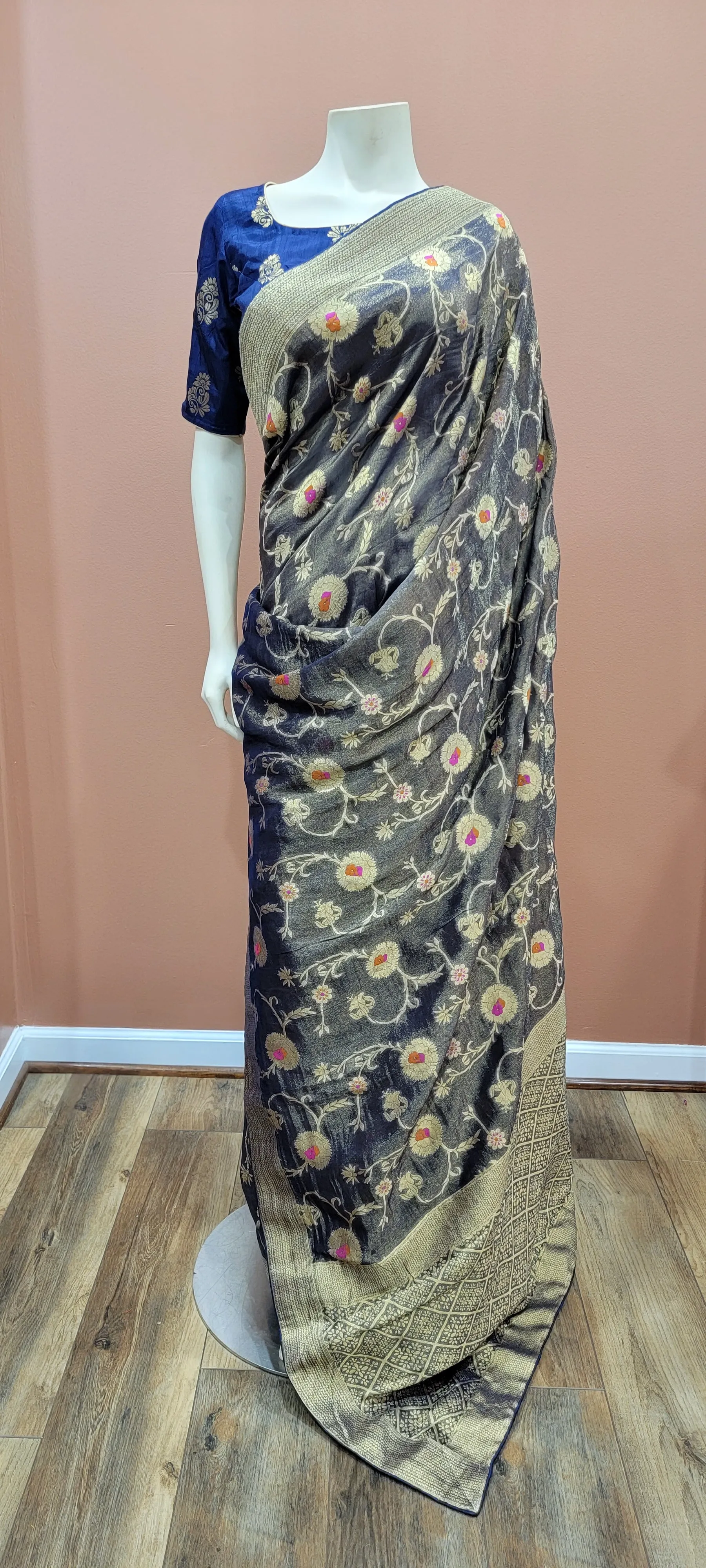 Tissue Munga Silk saree w/ Blouse in Blue