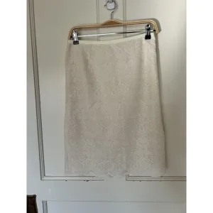 Tory Burch Floral Embroidered Pencil Skirt Womens Size 4 Ivory Romantic Scallop