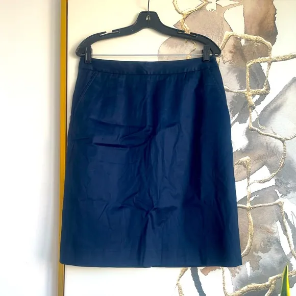 Tory Burch navy blue knee length career skirt| size 8 | Tory Burch casual skirt
