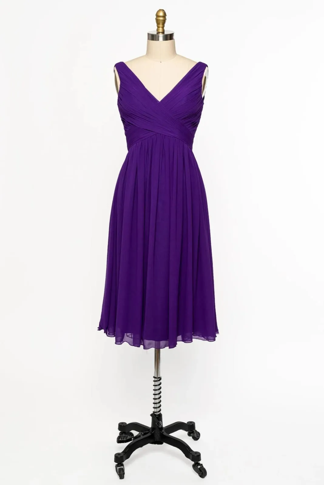 V Neck Sleeveless Crisscross Short Purple Chiffon Bridesmaid Dress