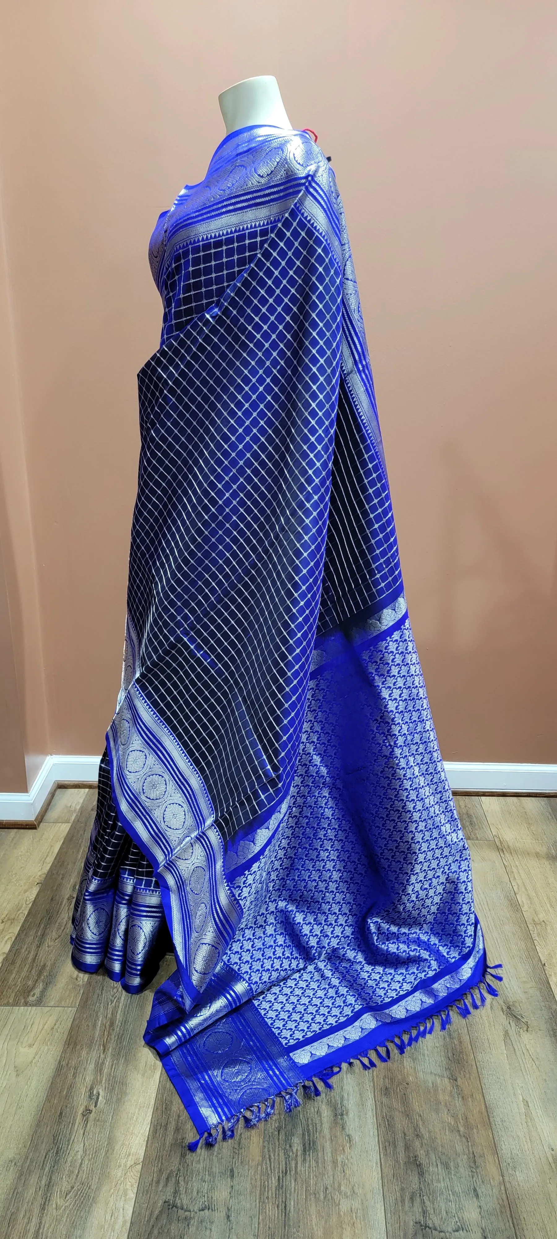 Venkatagiri Silk Saree w/ Blouse in Blue and Blue