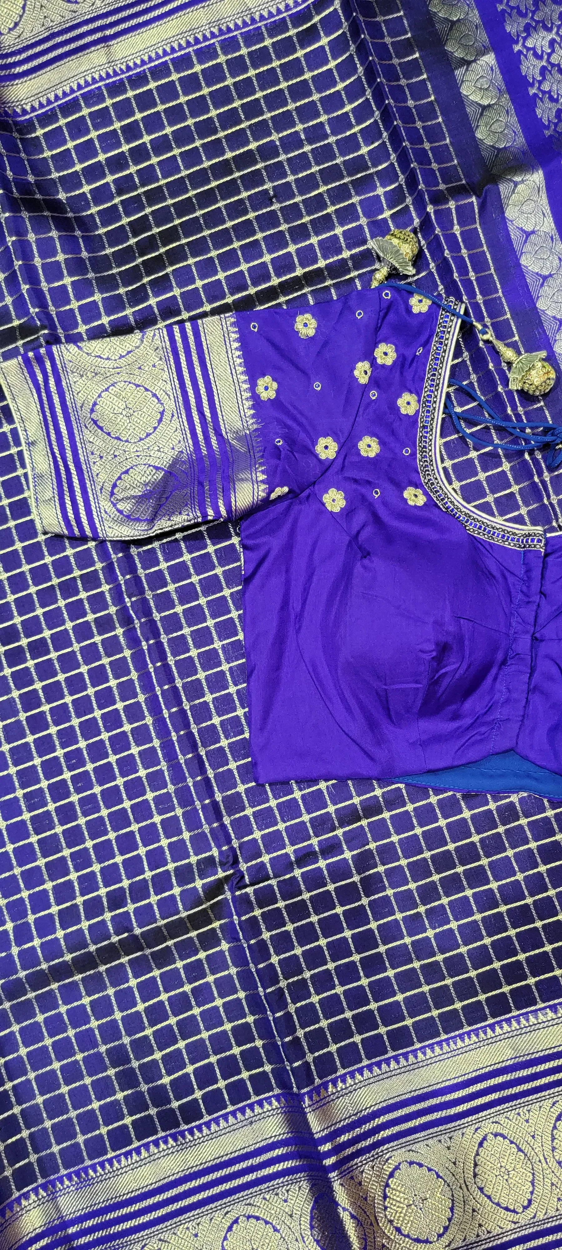 Venkatagiri Silk Saree w/ Blouse in Blue and Blue
