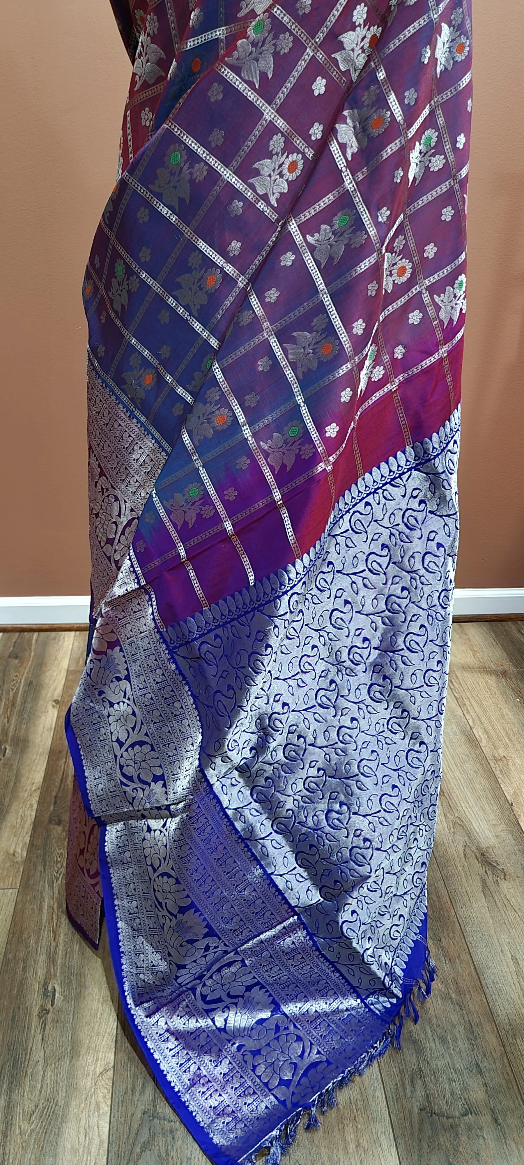 Venkatagiri Silk Saree w/ Blouse in Violet and Blue