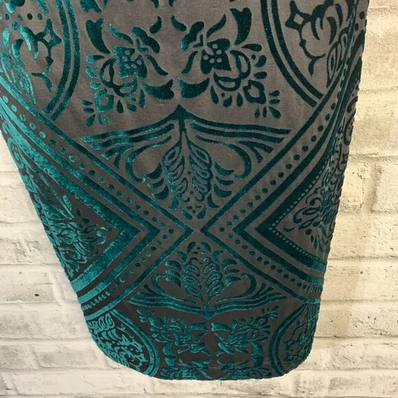 Vince Camuto Green Velvet Burnout Cap Sleeve Bodycon Sheath Dress