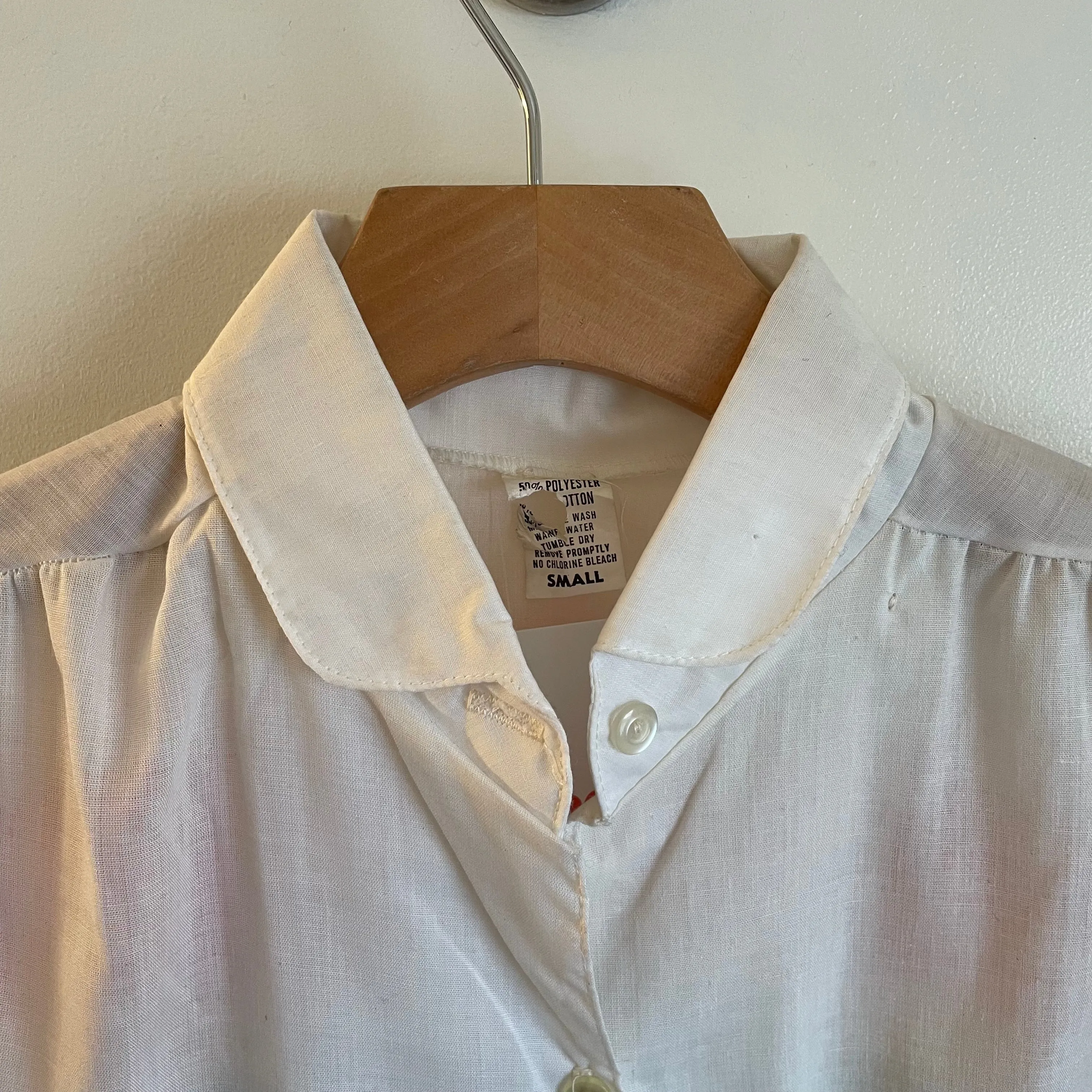 Vintage Deadstock Rainbow blouse // size Small