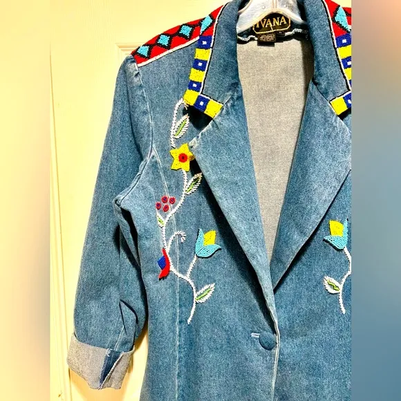 VINTAGE DENIM BLAZER BEADED FLORAL BY IVANA TRUMP 💐❤️‍🔥