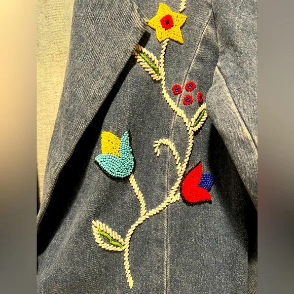 VINTAGE DENIM BLAZER BEADED FLORAL BY IVANA TRUMP 💐❤️‍🔥
