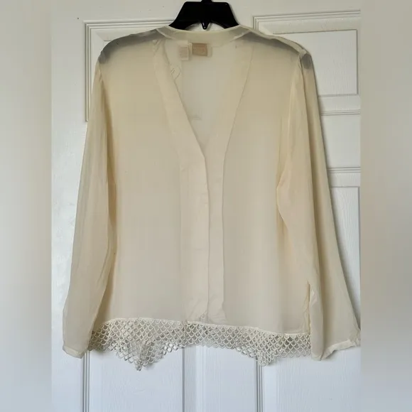 Vintage Victoria’s Secret Chemise Blouse Womens M Gold Label Button Up Cream