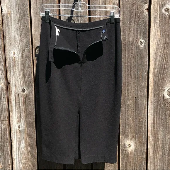 White House Black Market black pencil skirt size 4