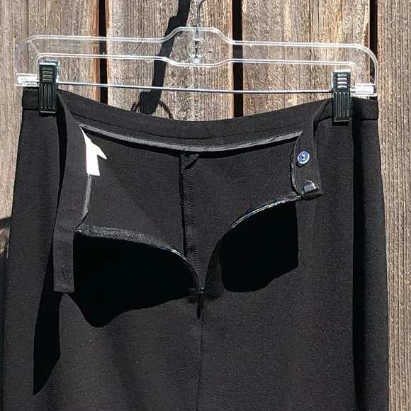 White House Black Market black pencil skirt size 4