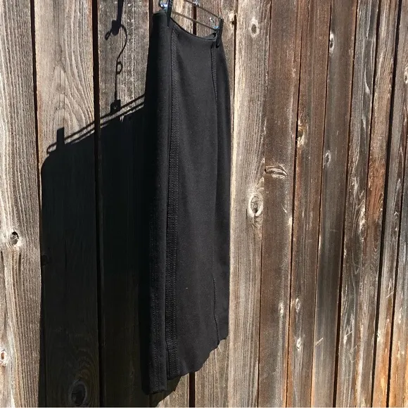 White House Black Market black pencil skirt size 4