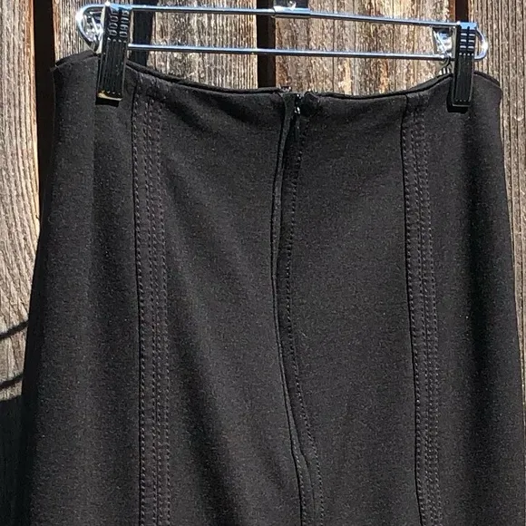 White House Black Market black pencil skirt size 4