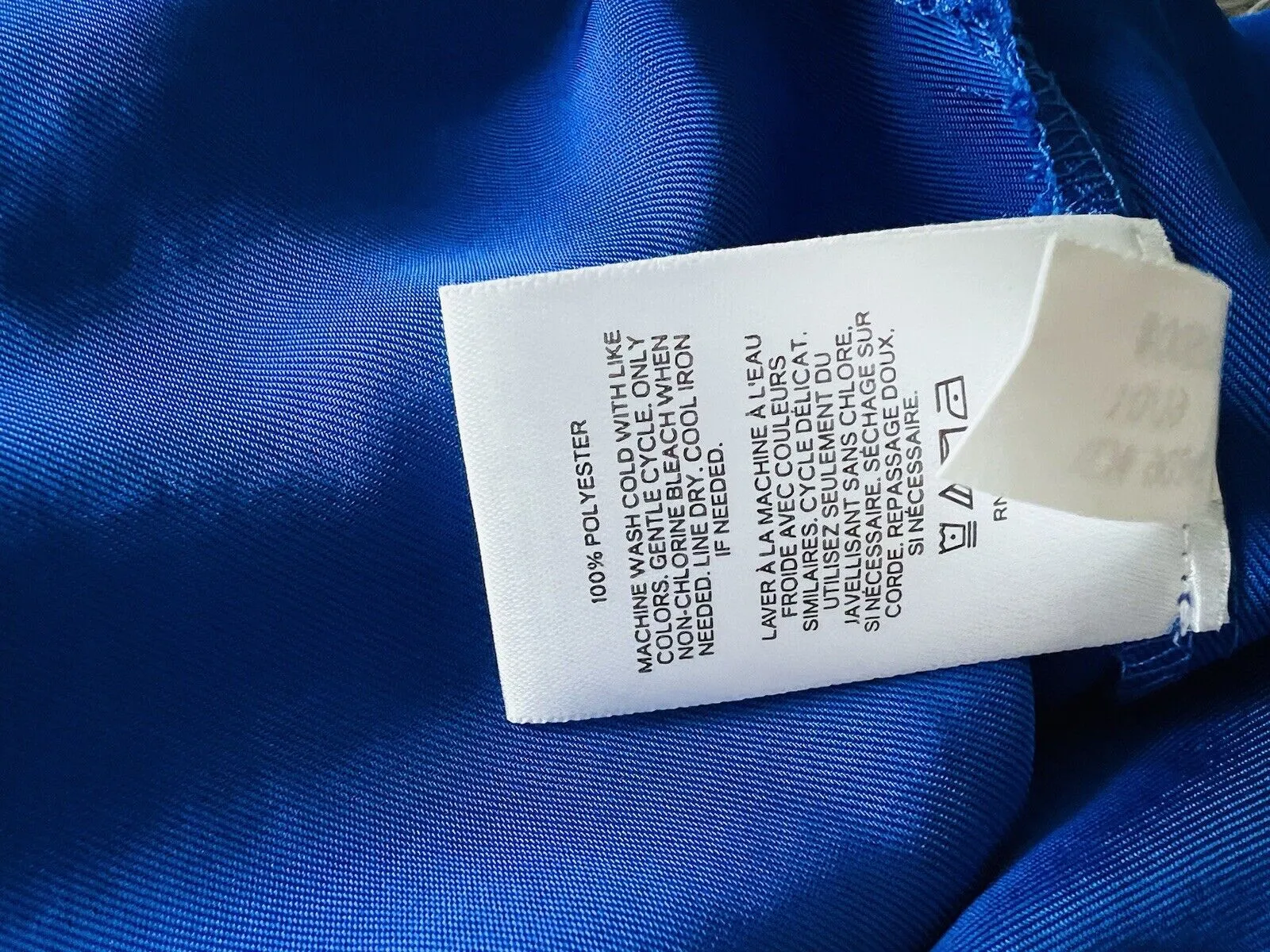 WHO WHAT WEAR Cobalt Blue Long Sleeve Blouse Sz M Collard Button Up Office Top