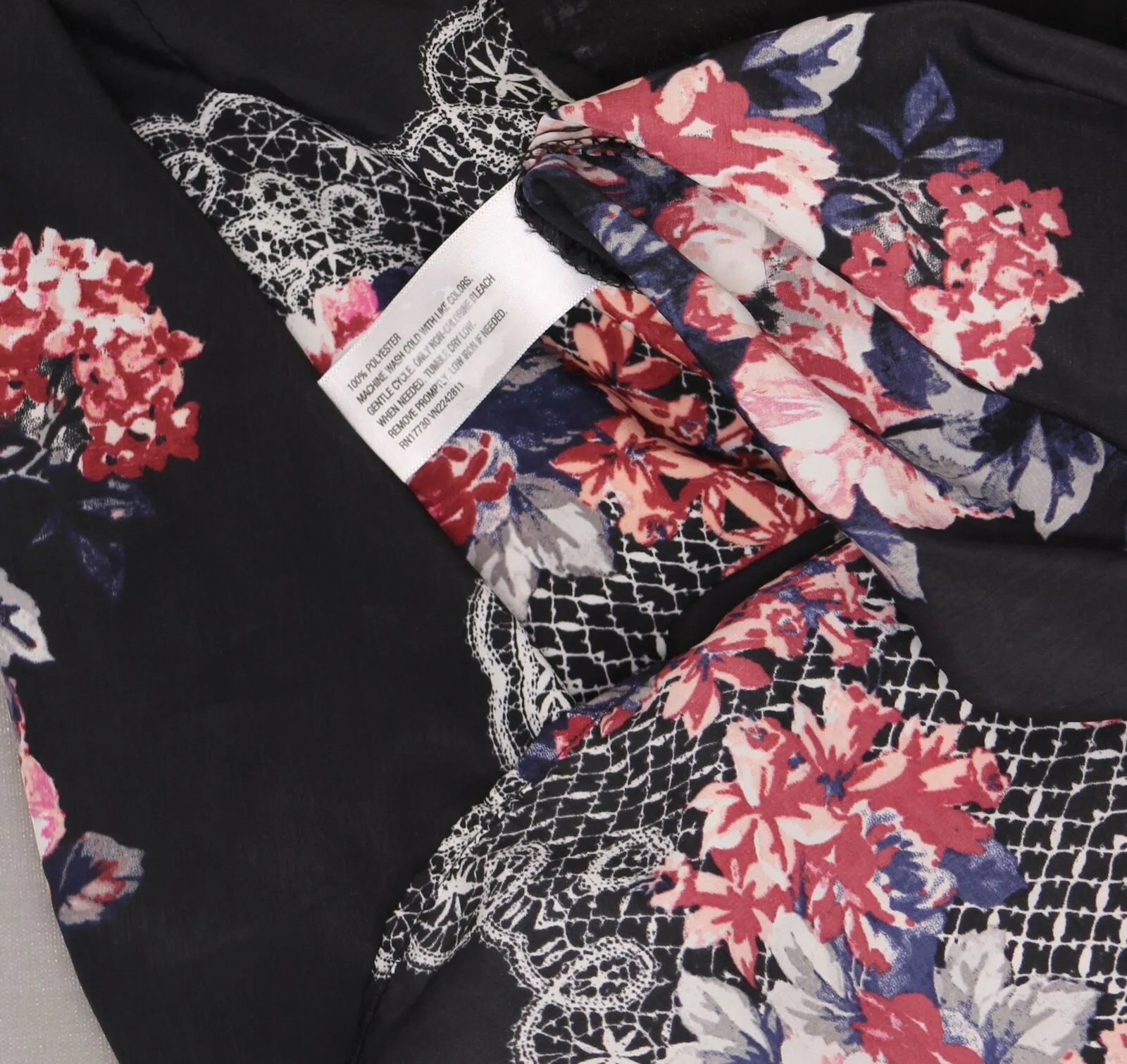 Xhilaration Women's Lovely Floral Print Shift Dress with Peter Pan Collar